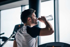 qué beber durante el entrenamiento