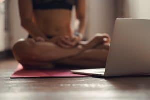 curso de yoga online con certificado