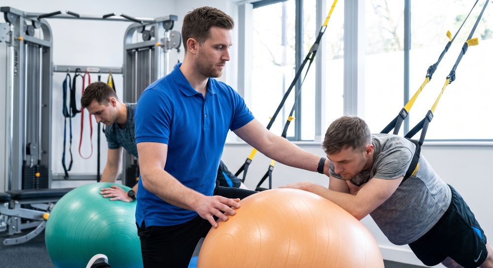 Cómo especializarse en fisioterapia deportiva en España 1 fisioterapeuta deportivo