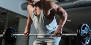 ¿Cómo hacer remo con barra?